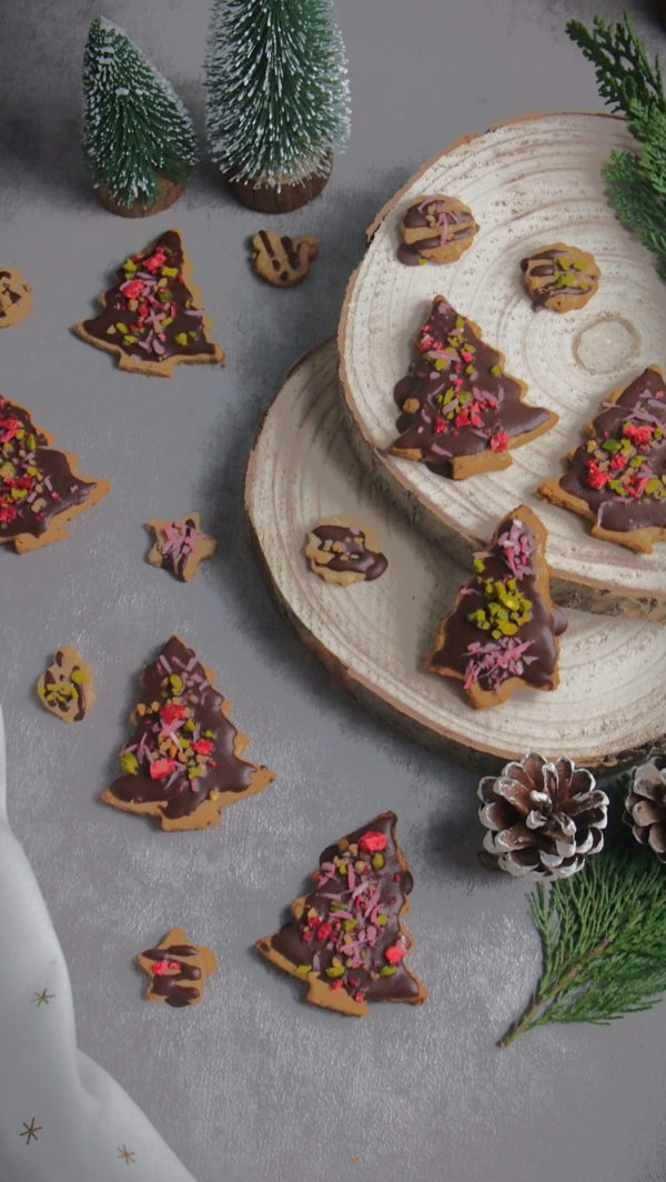 Zuckerfreie Ausstechplätzchen mit Haferflocken vegan Bake it naked