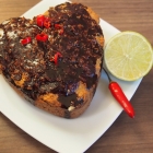 Kokos-Limetten-Kuchen mit selbstgemachter Schokoladen-Chili-Glasur